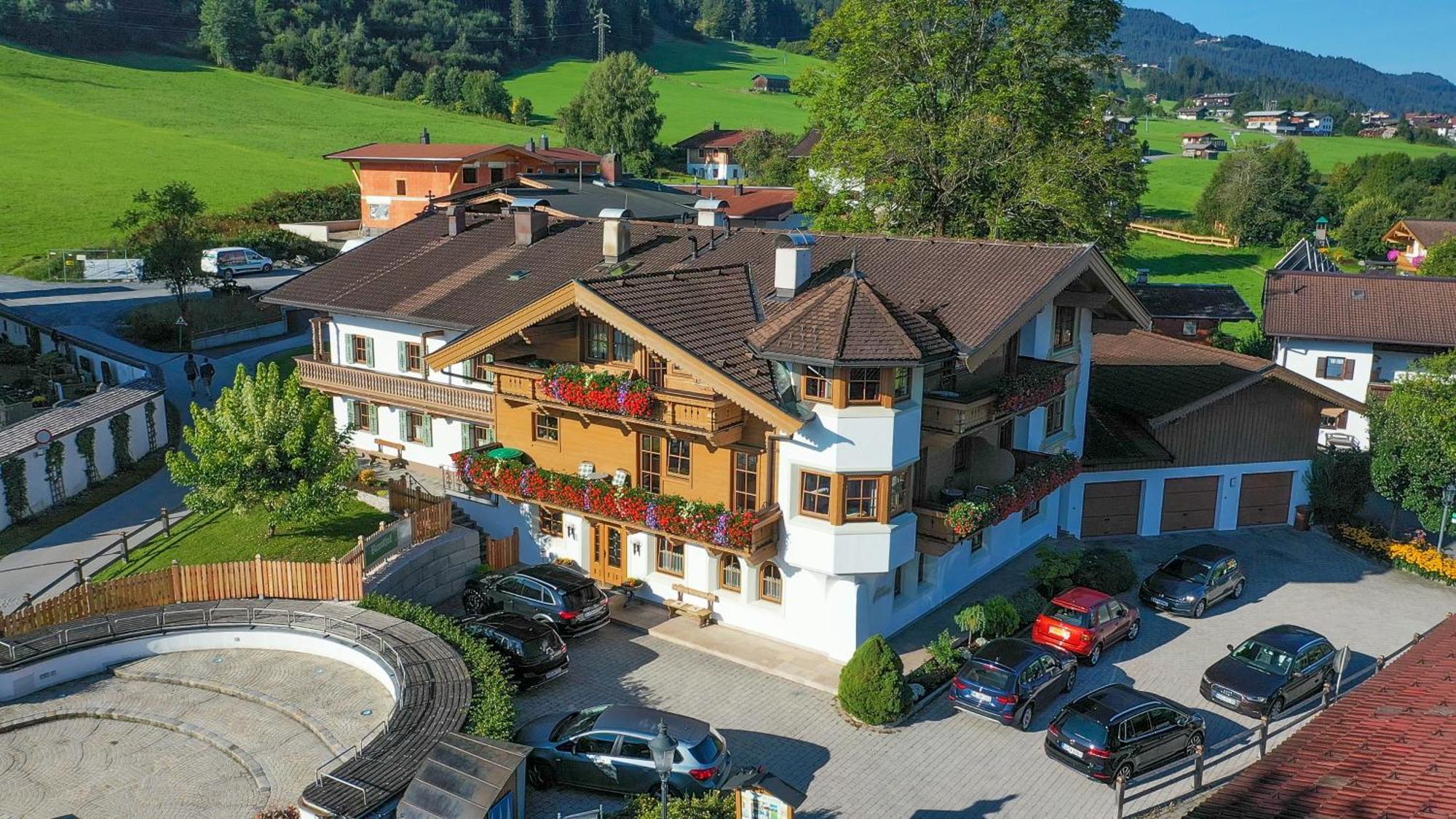 Gaestehaus Brantlhof Zimmer Und Ferienwohnungen In Going Am Wilden Kaiser Eksteriør bilde