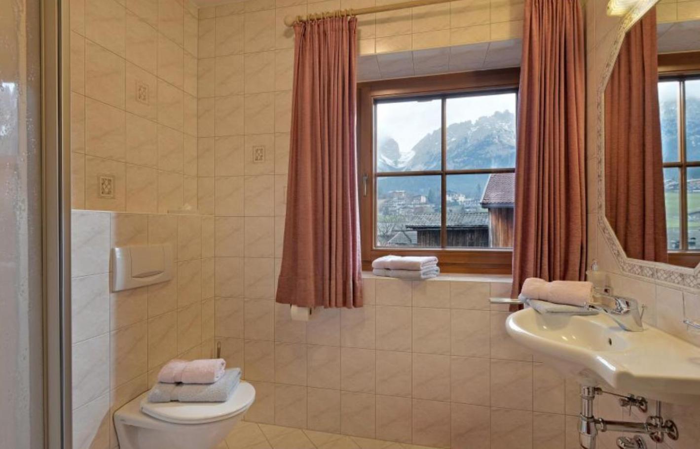 Gaestehaus Brantlhof Zimmer Und Ferienwohnungen In Going Am Wilden Kaiser Rom bilde
