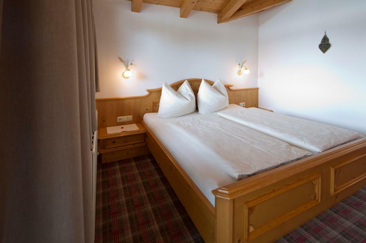 Gaestehaus Brantlhof Zimmer Und Ferienwohnungen In Going Am Wilden Kaiser Eksteriør bilde